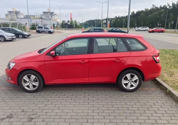 Skoda Fabia cena 25000 przebieg: 177000, rok produkcji 2016 z Świnoujście małe 79